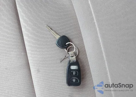 2015 Hyundai Elantra Se z USA, uszkodzony, nr VIN KMHDH4AE6FU420161